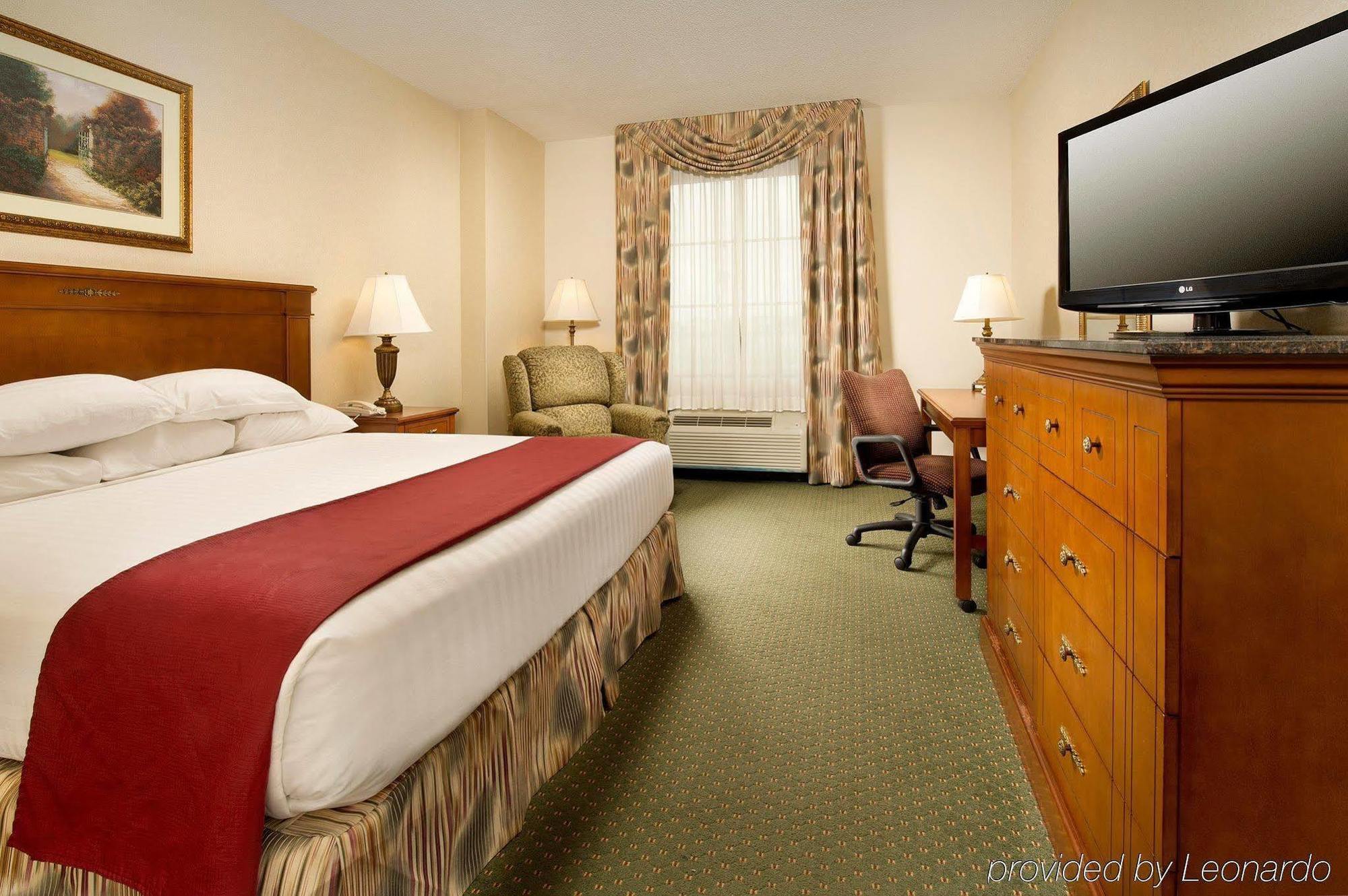 Drury Inn & Suites กรีนวิลล์ ภายนอก รูปภาพ