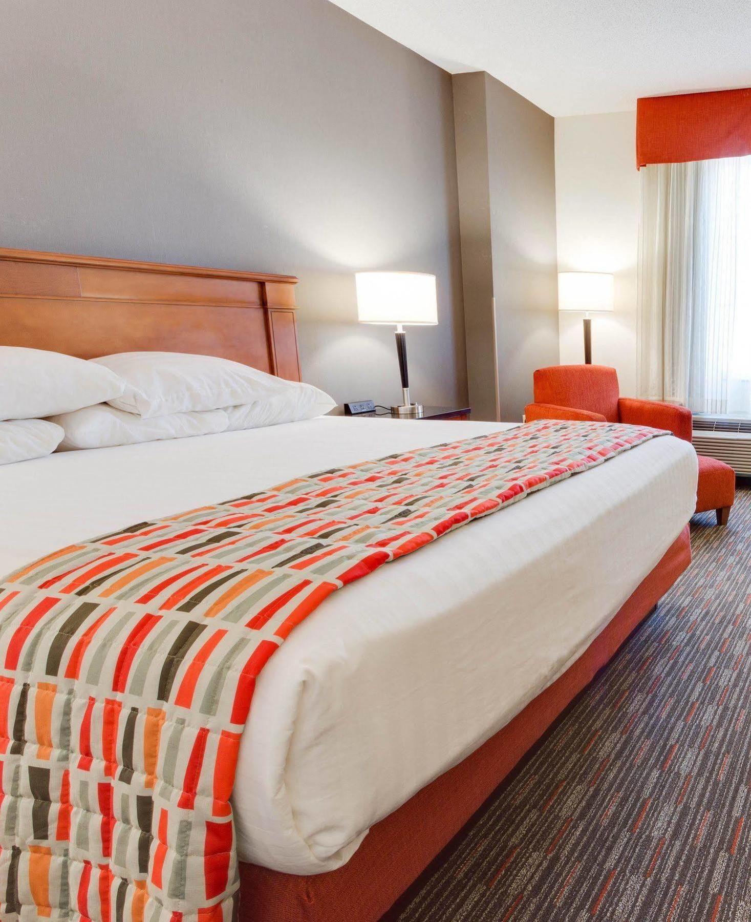 Drury Inn & Suites กรีนวิลล์ ภายนอก รูปภาพ